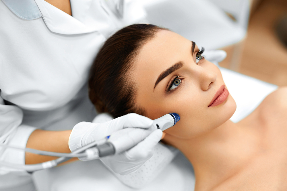Facial, hydroderm at LA Vida Aesthetics Institute